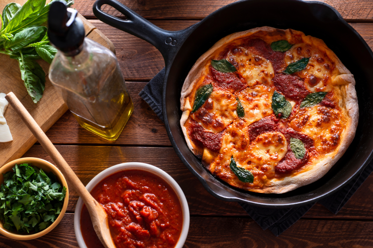 Cast Iron Pizza Maker
