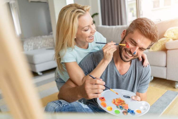 paint and sip gift for married couples