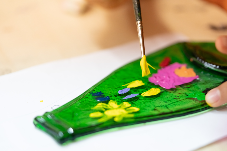 painting glass wine bottle with flowers