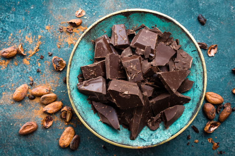 Dark chocolate as food that relieves stress
