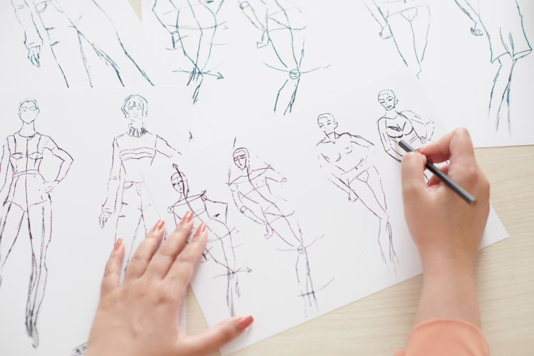 Fashion drawings are an easy drawing to draw for beginners
