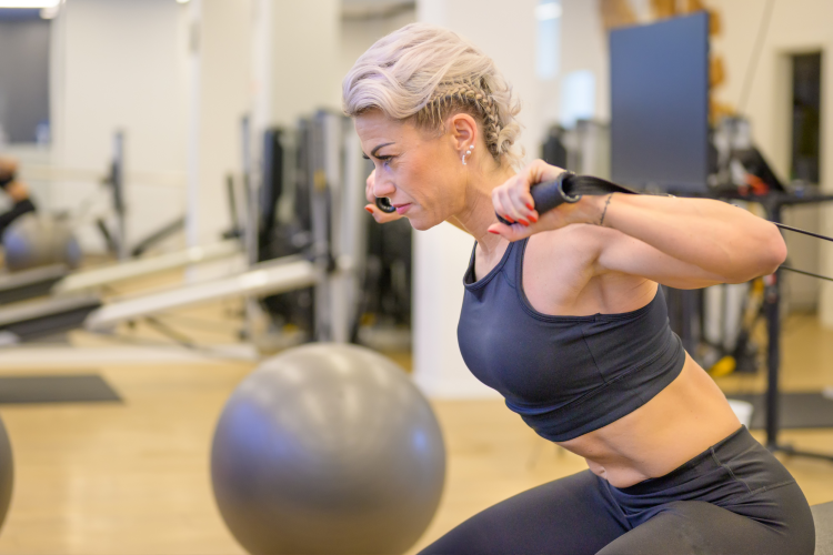 Fitness Clothes and Active Wear