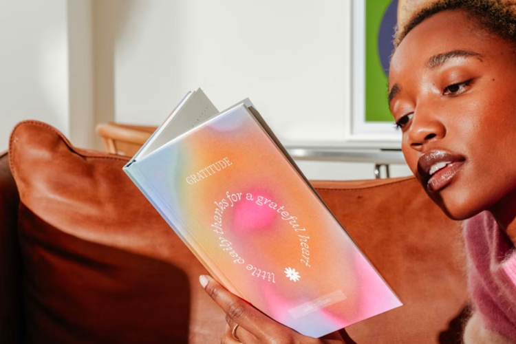 using a gratitude journal for a mindfulness activity