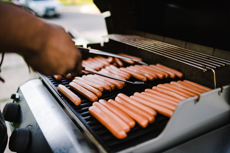 hotdogs tailgate food ideas on the grill
