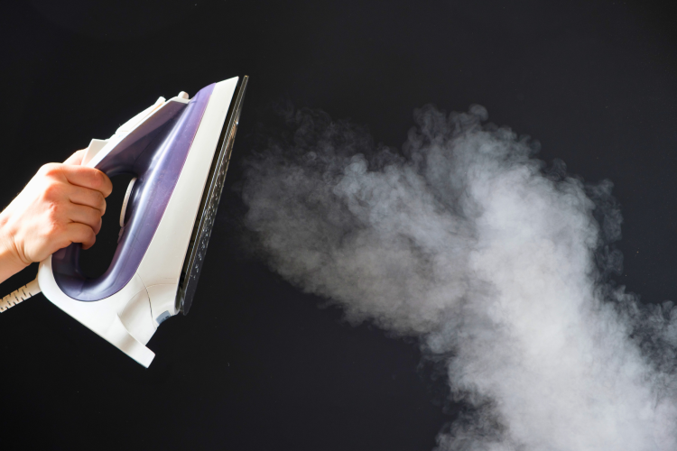 Iron with steam