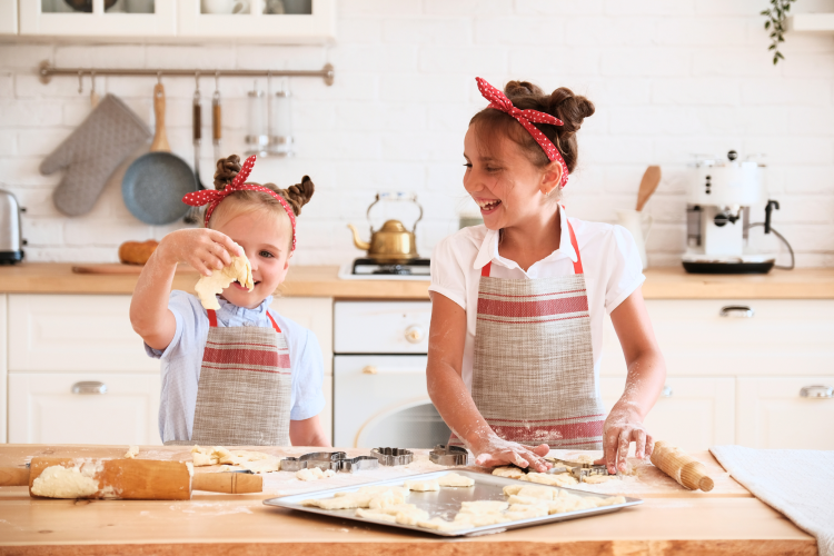 kids birthday party cake decorating