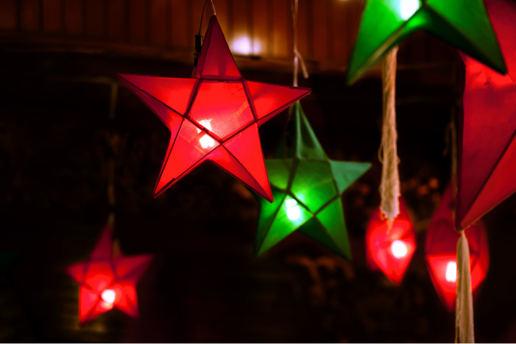 Hanging Lantern Front Porch Christmas Decorating Ideas