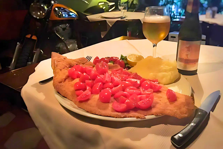 Order this classic Milan food Cotoletta alla Milanese at this spot.