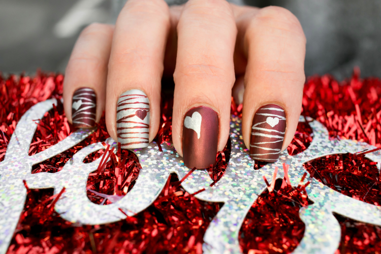 Mix and match nails