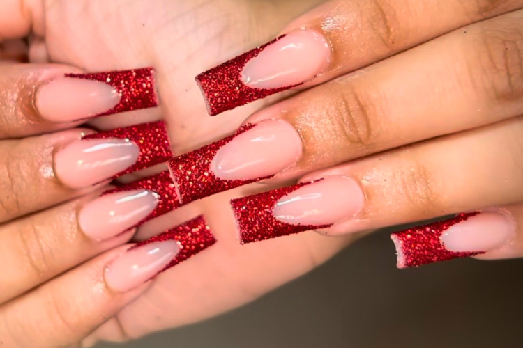 Red Glitter Accent Nails