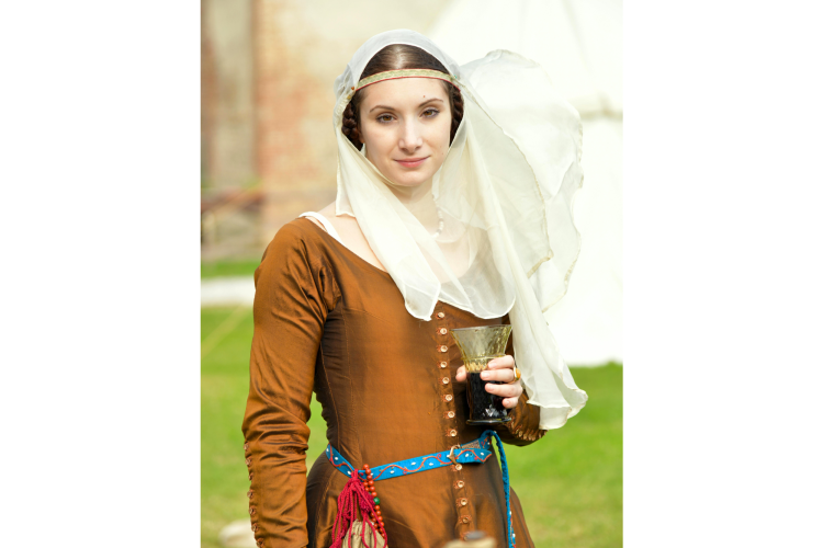 Updo hair style for Ren Faire