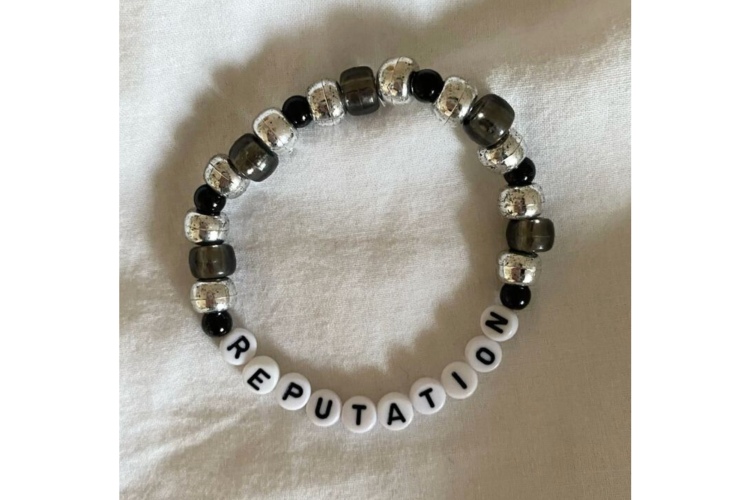Reputation Taylor Swift Friendship Bracelet Idea