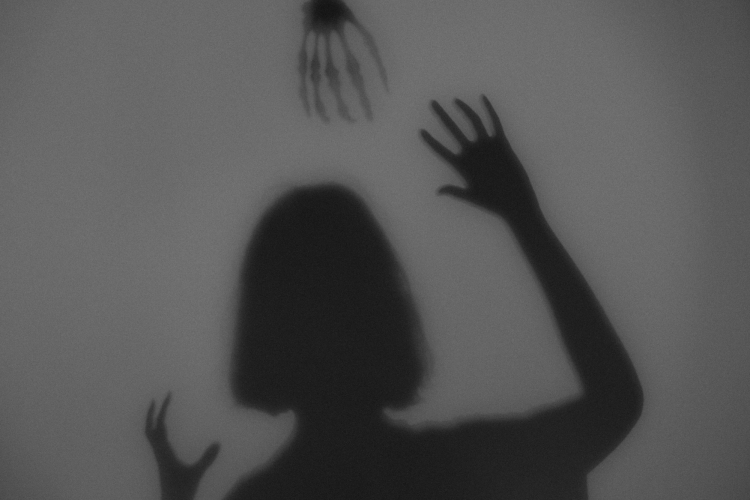 Spooky Silhouette DIY Halloween Decoration Idea