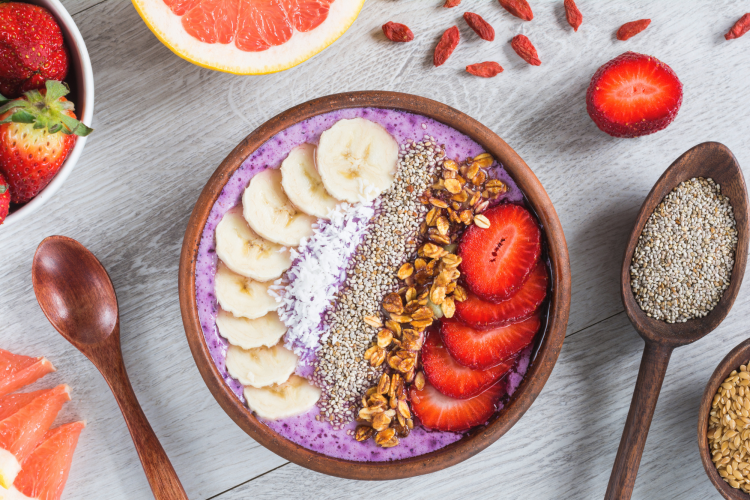 Superfood smoothie bowl