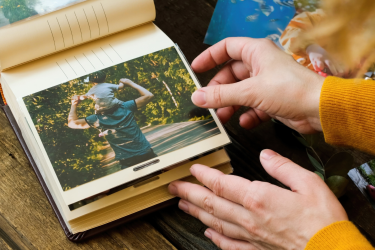 Homemade Storybook for DIY Fathers Day Gift
