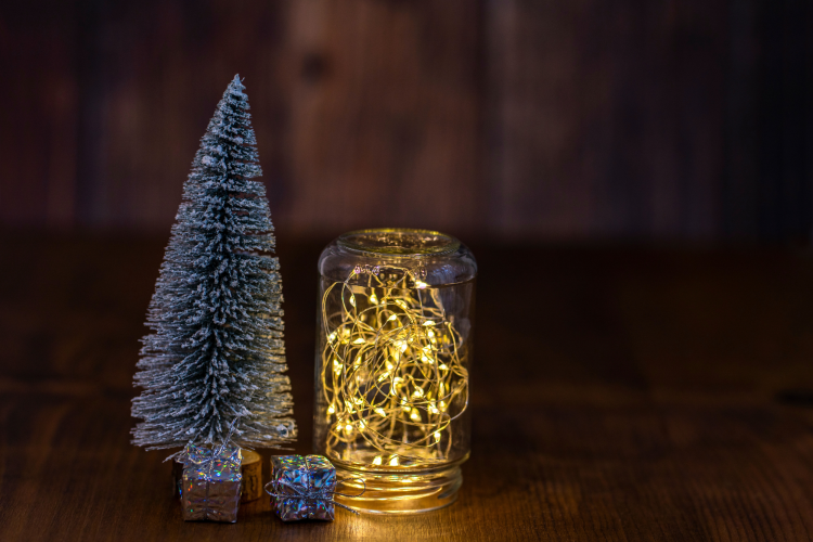 String lights in jar christmas decor idea