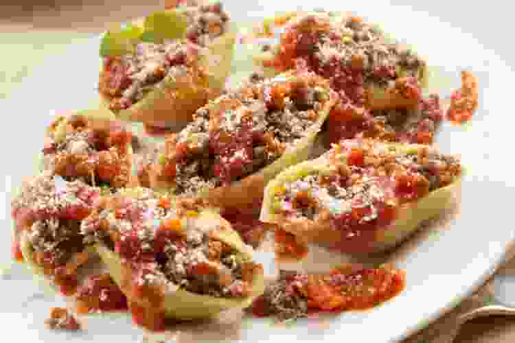 Stuffed pasta sheels
