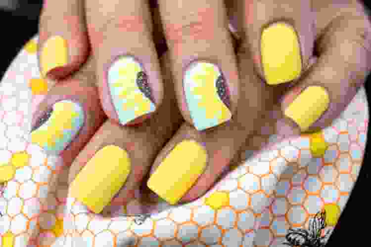 sunflower nail design ideas for spring or summer