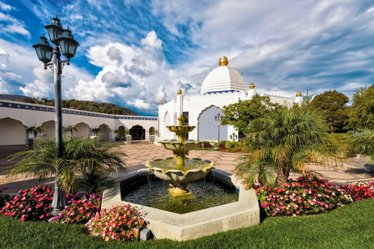 The Self-Realization Fellowship Lake Shrine