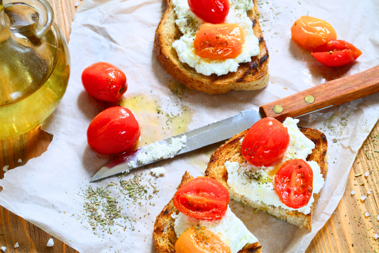 whipped ricotta crostini finger food