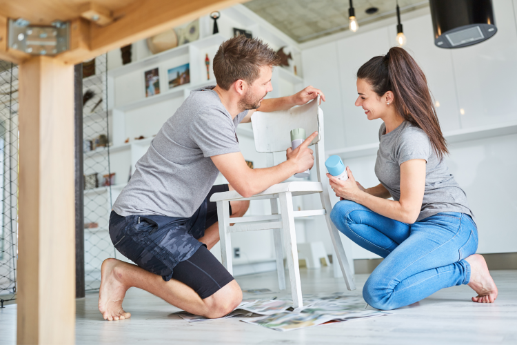 diy couple painting chair