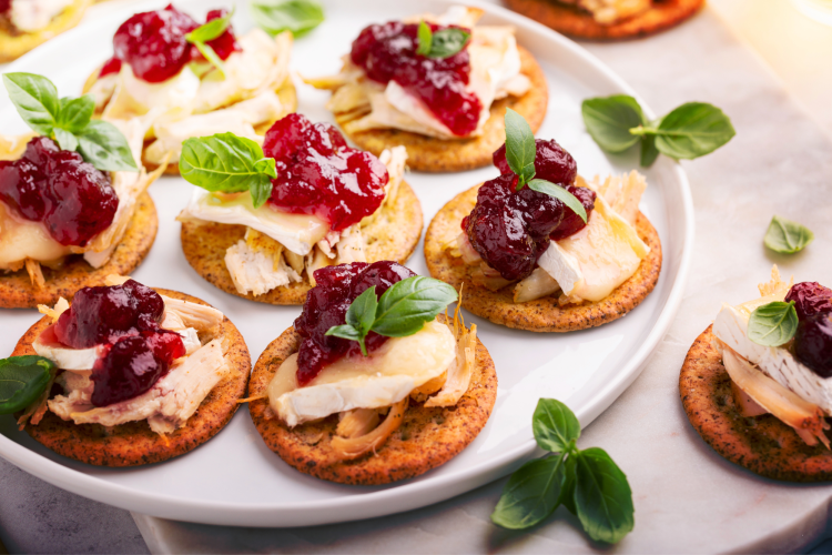 cranberry brie bites
