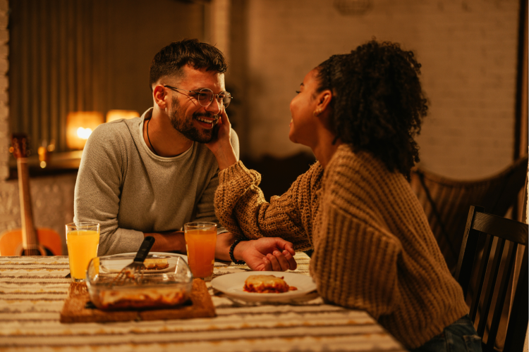 romantic dinner couple