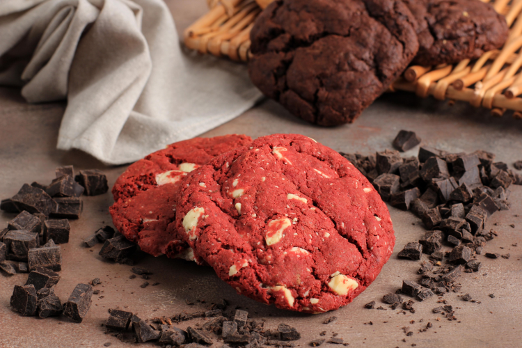 red velvet skillet cookie