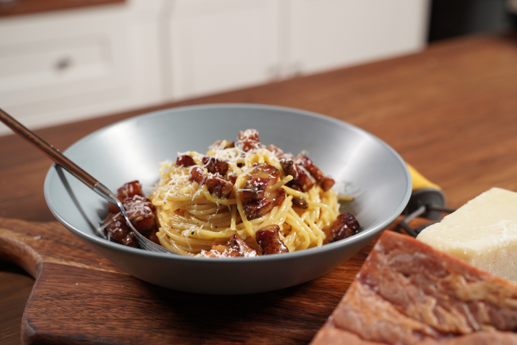 Spaghetti Carbonara as kid-friendly dinner idea