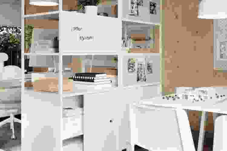 Office book shelf divider