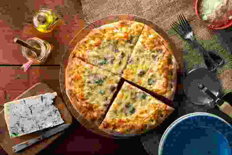 pizza with gorgonzola