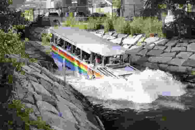 Duck tour in Boston