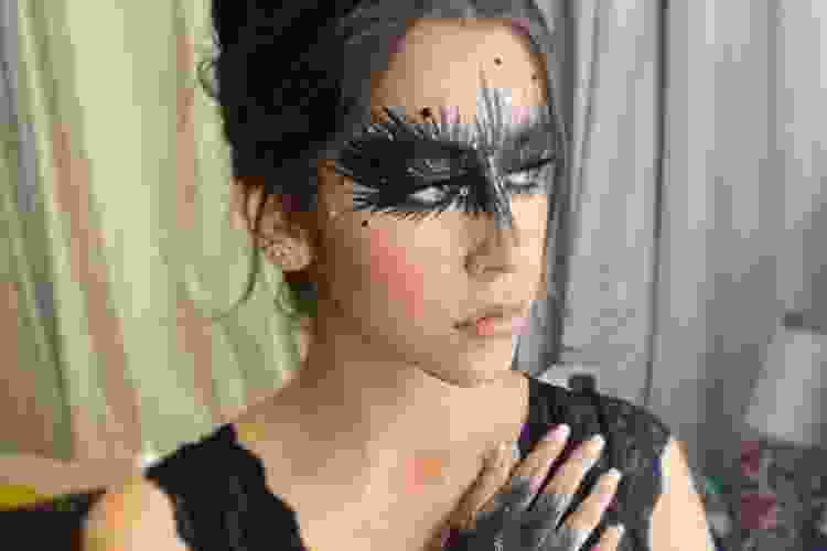 black swan makeup