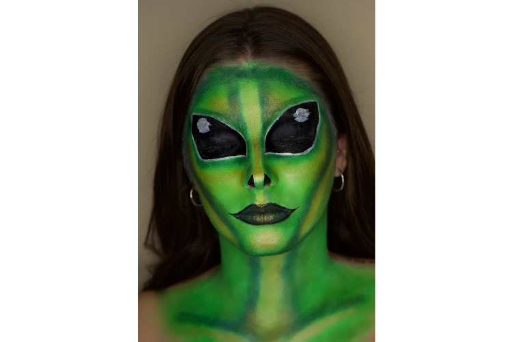 Alien Face Halloween Paint Idea