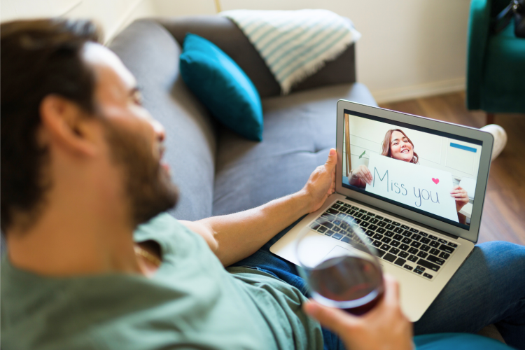 man speaking to his girlfriend online