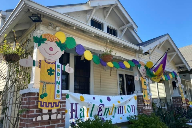 Mardi Gras Craft Garland 
