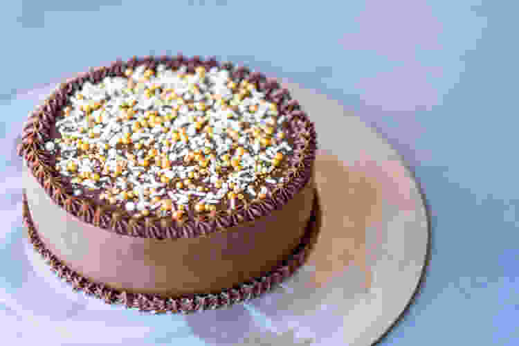 Un corso di decorazione di torte rende la festa di compleanno coinvolgente e creativa