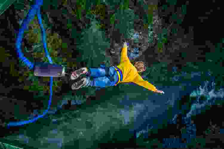 bungee jumper over water