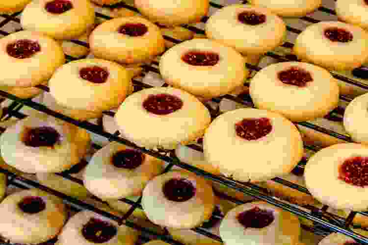 Raspberry Thumbprint Cookies