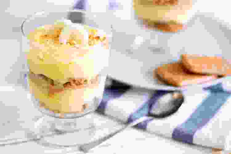 mini trifle of banana pudding