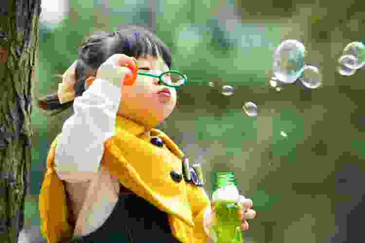 A good educational game for kids is to make bubble art.