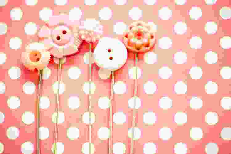 Button flower art