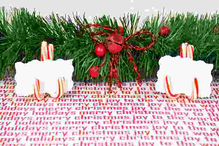 table setting place holder made of mini candy canes