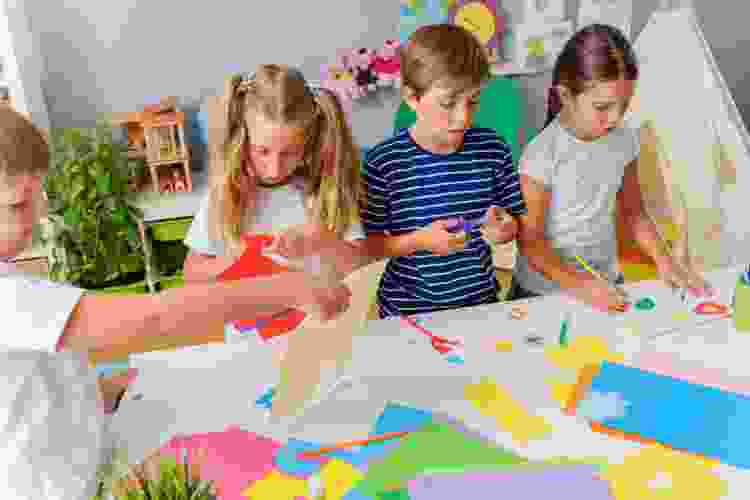Art class for Spring Craft Ideas