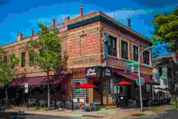 Club Lucky Wicker Park outdoor restaurant facade