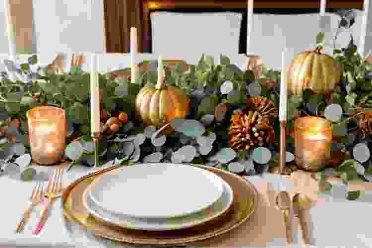 Add some greenery to your Thanks giving table decor by adding eucalytus leaves.