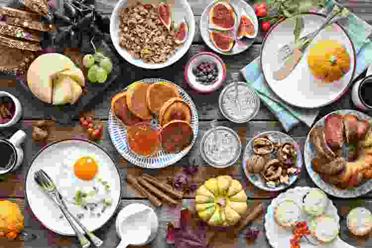 brunch Friendsgiving ideas