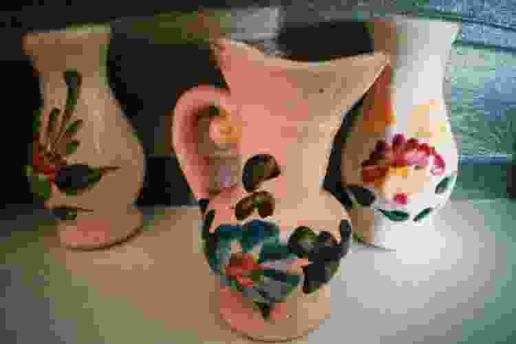 floral pattern vase pottery painting idea