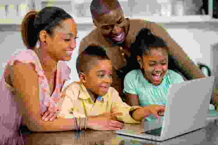 family playing games online