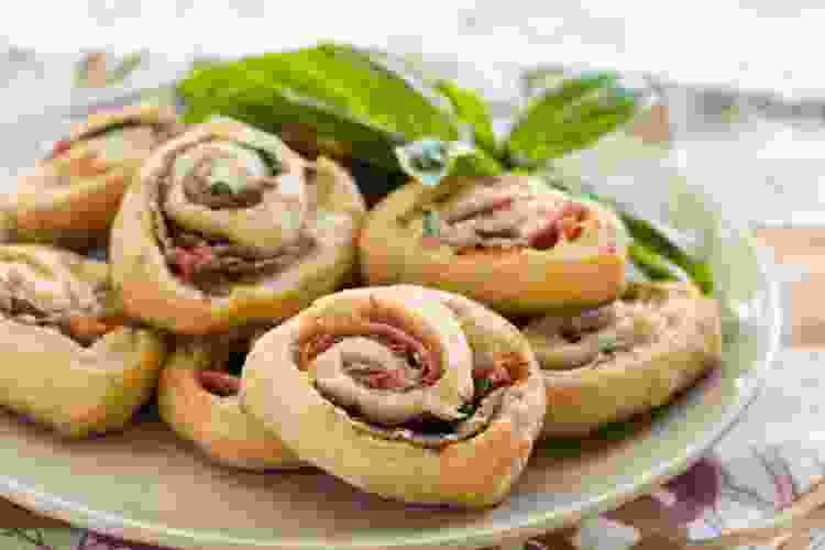 baked ham and cheese pinwheels